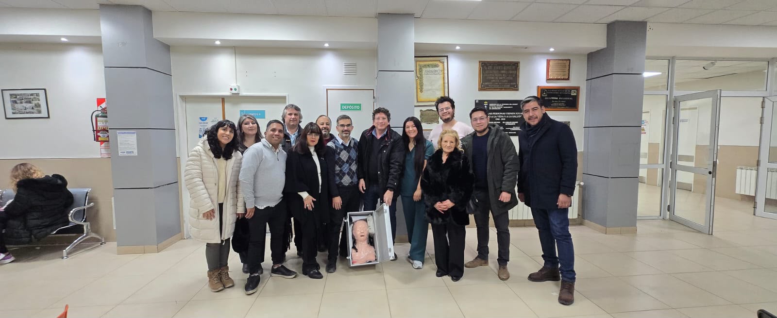 Rotary Club Comodoro Rivadavia entregó un simulador de intubación endotraqueal avanzado al Hospital Regional